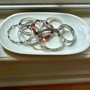 Bracelets Lot Of 8…No Precious Metals Costume Jewelry